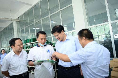 山东理工职业学院院长孙琪到冠亚手机平台公司走访调研